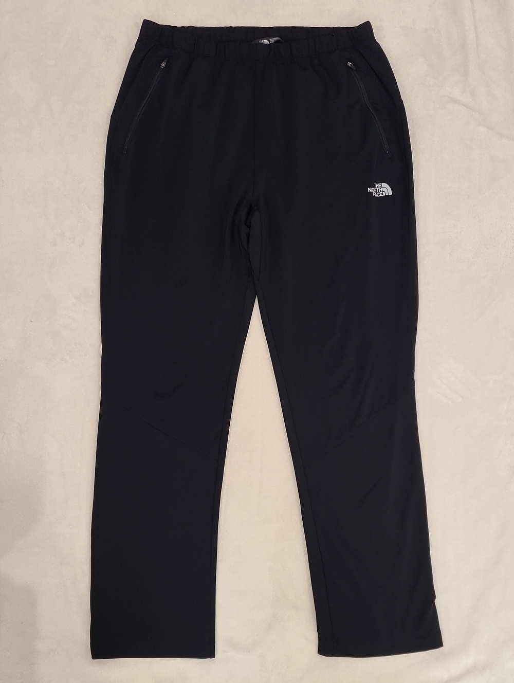 The North Face Men's Black Jogger-Style Sweatpants